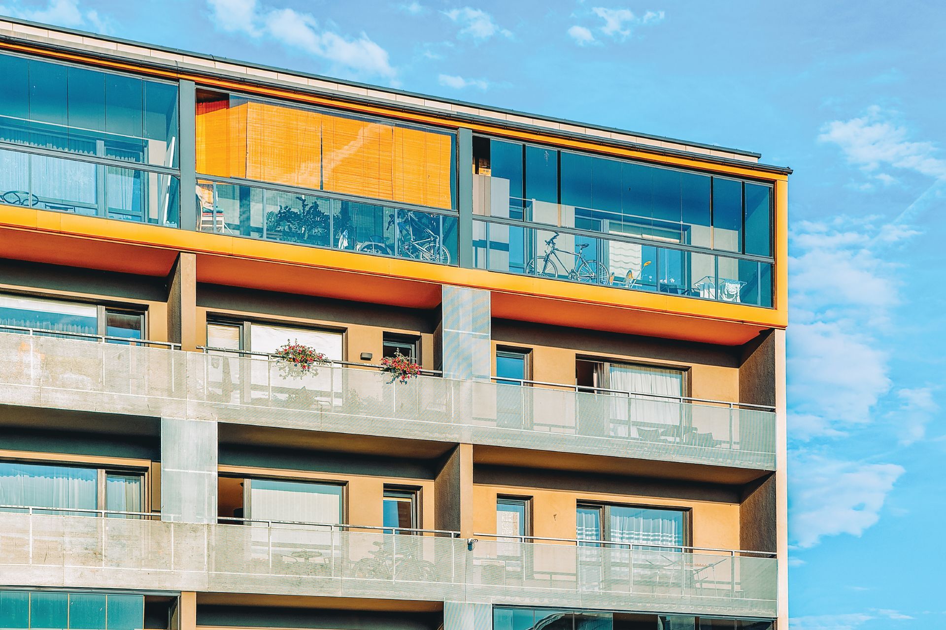 Apartment building