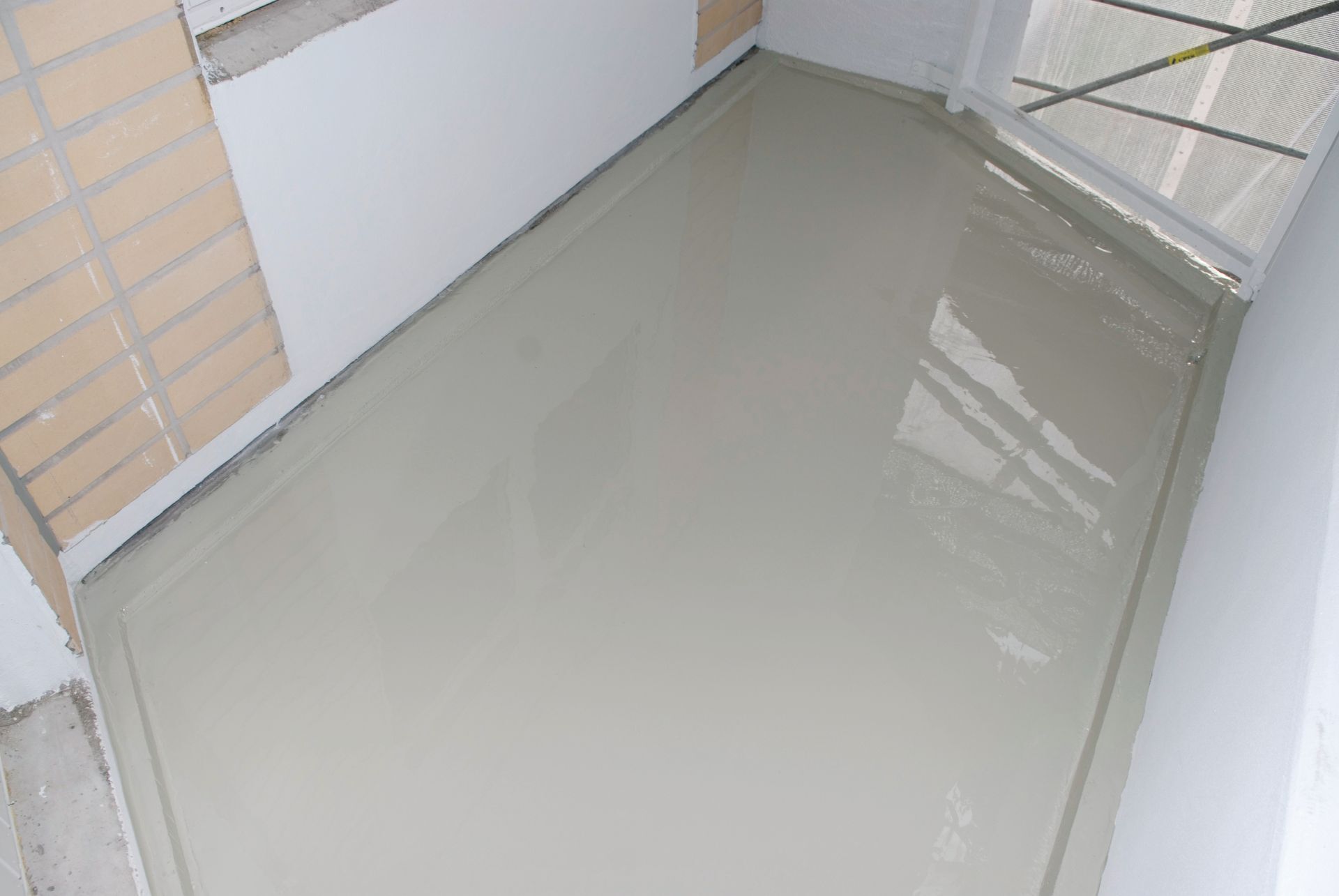 Balcony floor
