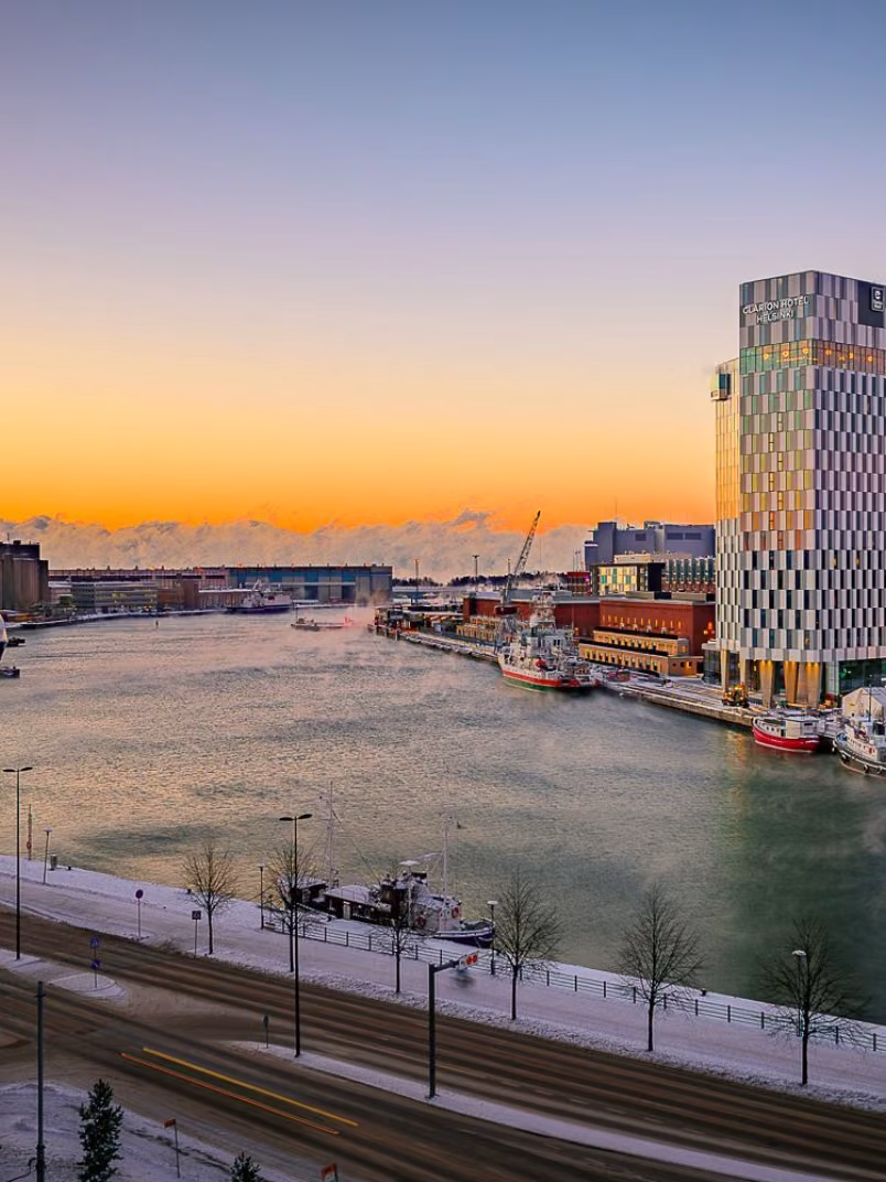 Clarion Hotel draws Helsinki skyline