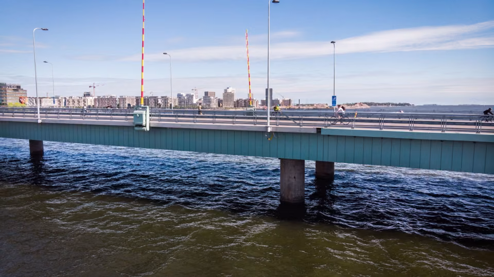 Lauttasaari bridge